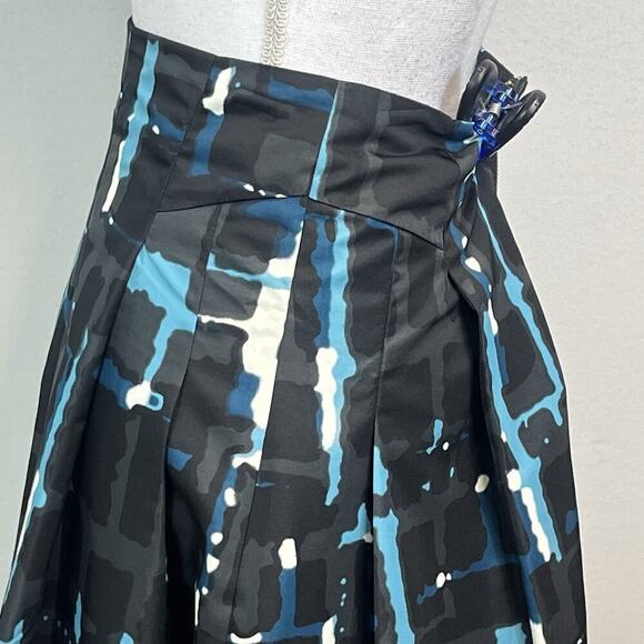 Express Design Studio Skirt size 4 Blue Green Knee Pleated Knee A Line Modest - Picture 4 of 8